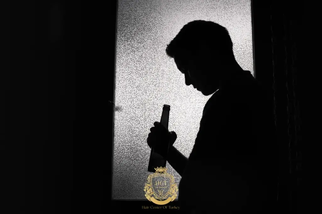 Alkol Saç Dökülmesine Neden Olur mu? Etkileri ve Çözümü