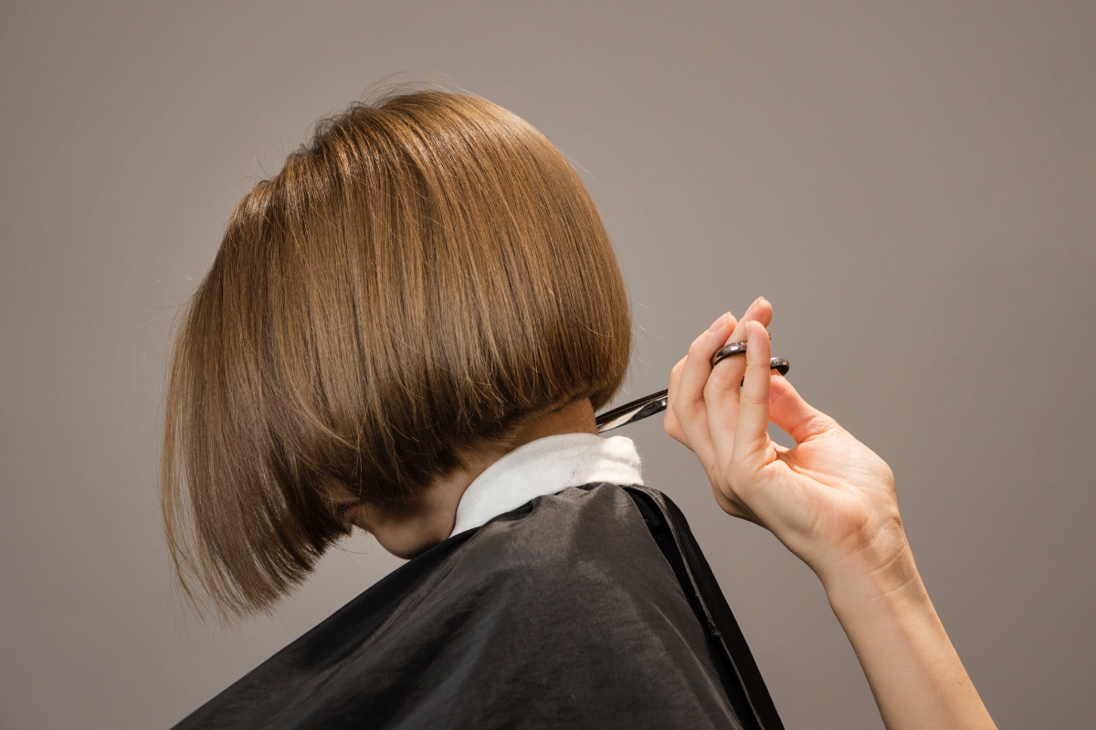 What Are the Best Haircuts for Women with Thinning Hair?
