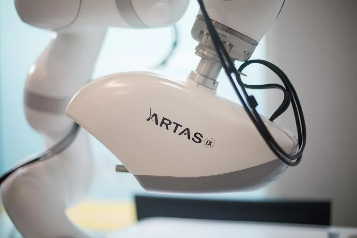 Is ARTAS Robotic Transplant the Best Way to Restore Natural Hair 1