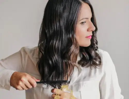 Cómo peinar el cabello ondulado