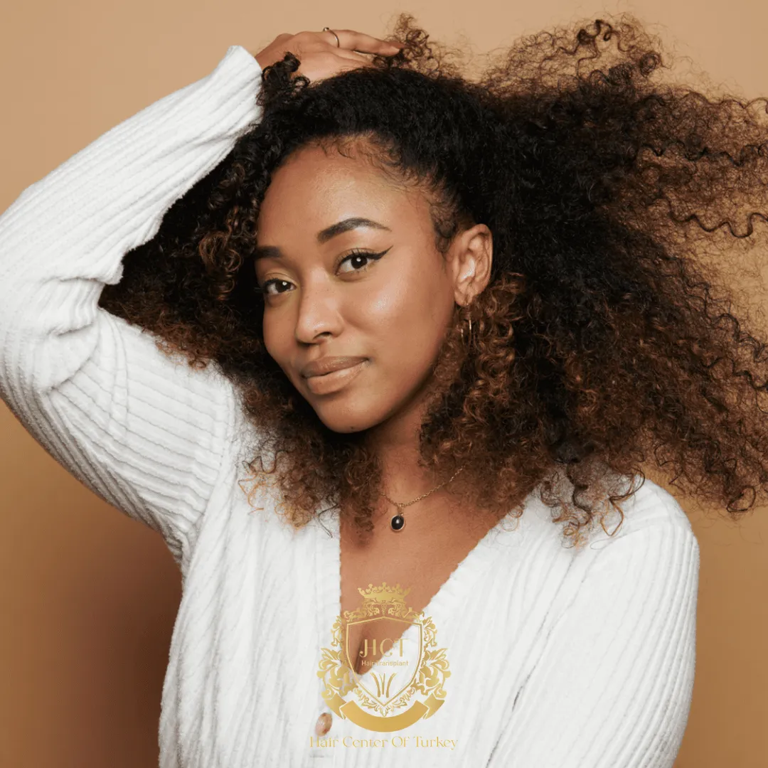 O que é cabelo de baixa porosidade e como mantê-lo hidratado F