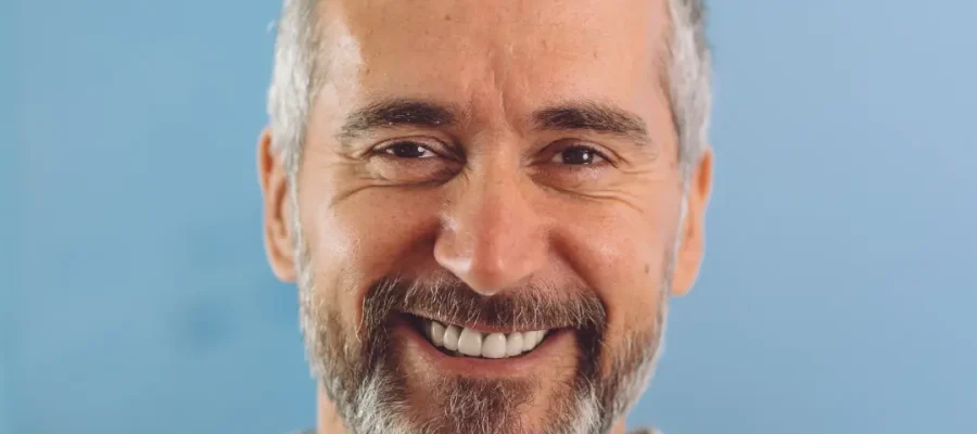 Marie Antoinette Syndrome (Canities Subita): Causes, Symptoms, And What’s Really Happening